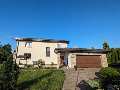 Kłos Piotr. Manualna terapia, osteopatia, kinezyterapia